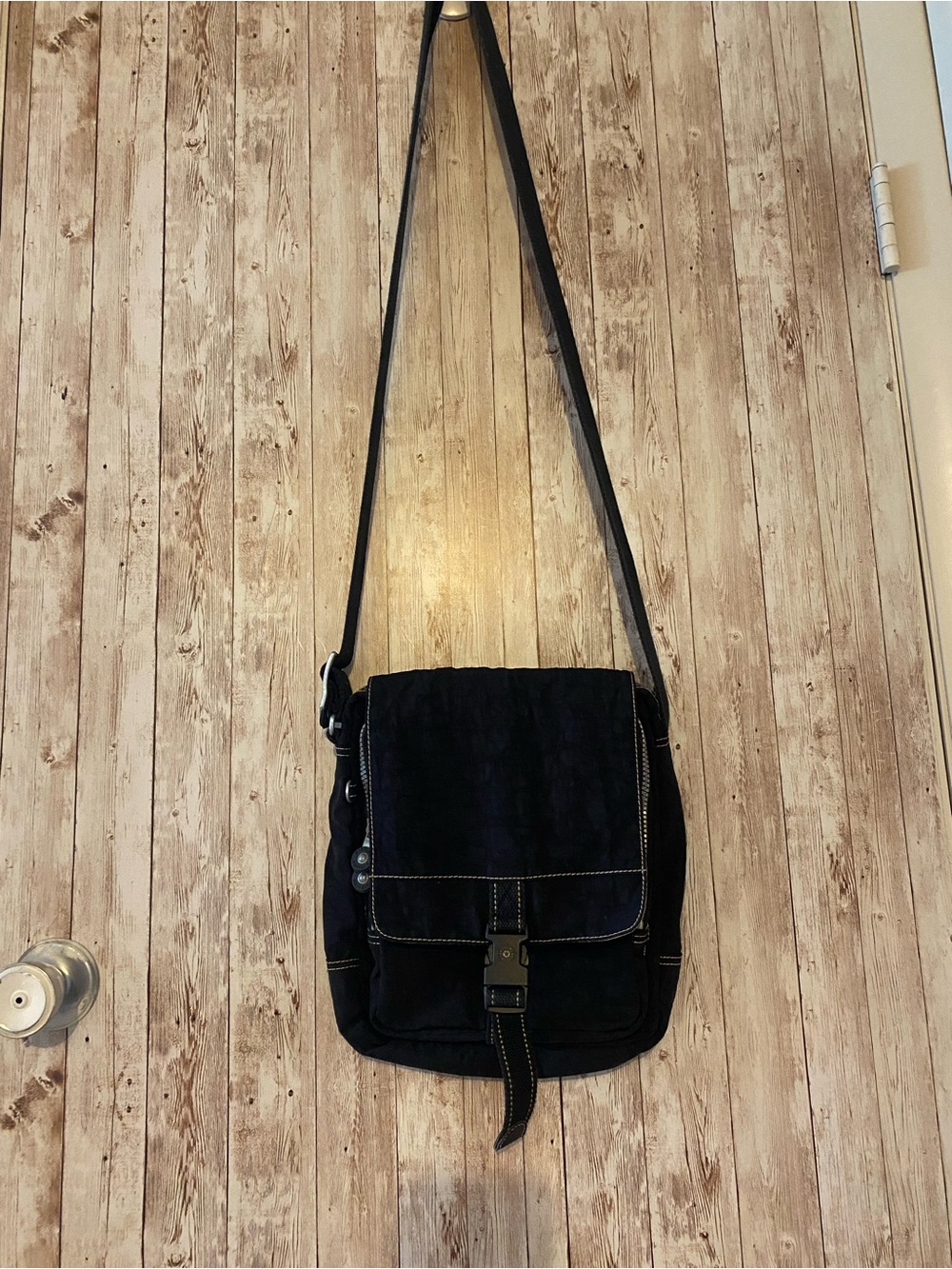 Kipling Black Messenger Crossbody Bag Black travel pockets